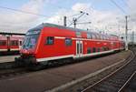 RE9 (RE10924)  Rhein-Sieg-Express  von Siegen nach Aachen Hauptbahnhof fährt am 2.7.2017 in den Kölner Hauptbahnhof ein.