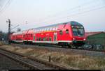 Die letzten Tage der Dosto-Wendezüge auf der S7...
DABpbzfa 762.0 mit Schublok 143 871-2 der S-Bahn Mitteldeutschland (DB Regio Südost) als S 37763 (S7) von Halle-Nietleben nach Halle(Saale)Hbf Gl. 13a fährt in Angersdorf auf der Bahnstrecke Merseburg–Halle-Nietleben (KBS 588). [8.4.2018 | 19:57 Uhr]