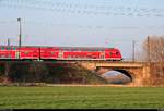 Die letzten Tage der Dosto-Wendezüge auf der S7...
Blick auf DABpbzfa 762.0 mit Schublok 143 871-2 der S-Bahn Mitteldeutschland (DB Regio Südost) als S 37759 (S7) von nach Halle-Nietleben nach Halle(Saale)Hbf Gl. 13a, die in der Saaleaue bei Angersdorf auf der Bahnstrecke Halle–Hann. Münden (KBS 590) fährt. [8.4.2018 | 18:58 Uhr]