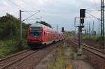 Da einige Steuerwagen, 4.Serie, der S-Bahn Dresden auf der RE 3 Linie (Dresden-Hof) durch´s Vogtland fahren, müssen die ja demzufolge bei der S-Bahn Dresden fehlen. Wie hier gesehen am 30.08.2014, kommt die S1 aus Bad Schandau nach Meißen Triebischtal mit den Steuerwagen der 2. Serie in Dresden-Reick eingefahren. Schublok ist die 182 020-8.