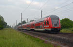 An den Wochenenden verkehrt am Morgen der RE 50606 von Halle(S) nach Berlin Hbf. Er ist damit auf dieser Strecke einer der wenigen Züge welche nicht mit Triebzügen der Reihe 1442 gefahren wird. Am Morgen des 19.05.18 verlässt 112 114 mit ihrem Zug Brehna Richtung Wittenberg.