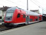 Ein Doppelstockzug neuster Bauart der Neckar-Alb-Bahn (Tbingen-Stuttgart) steht am 22.08.2008 im Tbinger Hauptbahnhof zur Abfahrt nach Stuttgart.