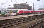 Ein 763.6 Steuerwagen wurde versptet im Aachener Hbf bereitgestellt als RE9  Rhein-Sieg-Express  nach Gieen.