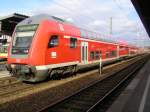 Dostos der neuesten Baureihe fahren schon immerhin einen Umlauf auf dem IRE Stuttgart - Karlsruhe, hier abgelichtet in Pforzheim am 31.3.06