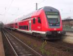 Der RE70 nach Braunschweig Hbf im Bahnhof von Minden(Westf) am 13.04.2007