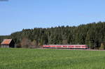 RE 22304 (Neustadt(Schwarzw)-Trossingen) mit Schublok 218 326-7 bei Rötenbach 1.11.17