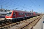 RB59148 von München Hauptbahnhof nach Treuchtlingen verlässt am 14.8.2017 den Startbahnhof. Zuglok war 111 178-0.