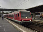 Am 11.08.17 stand der 80-34 122 Bnrbdzf 481.1 noch für das BW Frankfurt im Einsatz, hier in Heidelberg Hbf