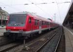 Eine Regionalbahn nach Ingolstadt Hbf steht am 15. Januar 2012 mit einem Mnchner Bnrbdzf 480.4 am Zugschluss im Nrnberger Hbf.