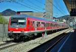 Regio von Salzburg nach Mnchen (111 039-4 schiebt) durch den Bf Salzburg- Mlln Altstadt - 25.04.2012