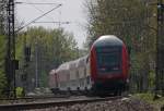 Nachschuss auf dem RE1 aus Hamm nach Aachen (10118) mit 146 013-8 an der Spitze als Umleiter wegen eines PU´s bei Km 25.4 bei Geilenkirchen, 28.4.10