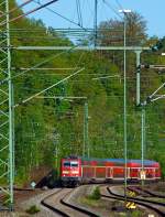 111 151-7 mit 5 DoSto´s als RE 9 - rsx Rhein-Sieg-Express (Aachen - Kln - Siegen) hier am 10.05.2013 kurz vor der Einfahrt in den Bahnhof Betzdorf/Sieg.