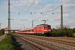 Nachschuss auf 111 064, welche am Abend des 04.05.2016 mit ihrer RB (Basel Bad Bf - Offenburg) aus dem Bahnhof von Müllheim (Baden) gen Buggingen fuhr.