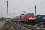 Einfahrt am 20.12.2016 von 146 236-5  Schwarzwaldbahn Erlebnispfard/Triberg  mit ihrem RE (Offenburg - Basel Bad Bf) in den Bahnhof von Müllheim (Baden) in Richtung Schweizer Grenze.