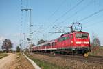 Nachschuss auf die 111 054, welche am 28.03.2018 ihre RB (Basel Bad Bf - Offenburg) nördlich von Müllheim (Baden) in Richtung Buggingen schob.