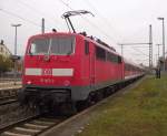 111 167-3 steht am 1. November 2011 mit einer RB von Kronach nach Bamberg auf Gleis 4 im Bahnhof Kronach.