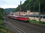 111 056 erreicht am 07.Juni 2013 mit einer RB aus Bamberg den Bahnhof Kronach.
