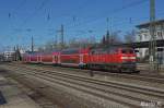 BR 218 466 am Heimeranplatz mit einer RB in Richtung München Hauptbahnhof.