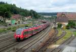 2442 208 / 708, 2442 206 / 706 und 2442 207 / 707 der Werdenfelsbahn erreichen am 25.