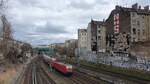 147 009 fährt auf der Ringbahn mit einem FEX  FlughafenExpress  dem nächsten Halt, Berlin Gesundbrunnen entgegen.