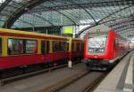 RE 18152 (RE 1) von Frankfurt (O) nach Brandenburg Hbf, in Berlin Hbf; 09.08.2011