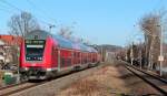 Durch Zwickau Pölbitz fährt am 14.02.2014 der RE4766 nach Hof Hbf. Schublok ist die 143 116-2