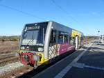 Burgenlandbahn 672 915, mit Werbung fr den Frderverein Welterbe an Saale und Unstrut e.V., als RB 26879 von Wangen (U) nach Naumburg (S) Ost, am 04.02.2017 in Naumburg (S) Hbf.