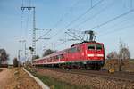 Nachschuss auf 111 054, als sie am 29.03.2017 ihre RB (Basel Bad Bf - Offenburg) nölrdlich von Müllheim (Baden) über die KBS 703 in Richtung Buggingen schob.