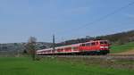 111 025 zieht eine RB nach Süßen durch Uhingen. Aufgenommen am 16.4.2019 13:39