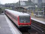 Einfahrt eines Regional-Express aus Frankfurt a. M. Hbf in den Bahnhof Heidelberg Hbf. Der Zug fuhr spter wieder zurck nach Frankfurt am Main Hauptbahnhof. Aufgenommen am 4.September 2007 in Heidelberg Hbf.