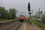 146 115  Baden-Wrttemberg erfahren  beim verlassen am 02.05.2013 des kleine Bahnhofes von Kenzingen an der KBS 703 gen Norden.