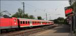 Lok angeschnippelt und an anderer Stelle eingefügt - 

RE aus Schwäbisch Hall-Hessental im Bahnhof von Waiblingen. 

15.06.2013 (M)