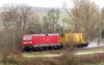 DB 143 315 zwischen Bruchsal und Bretten mit einem qualmenden Anhänger :-) 
Aufgenommen am 25.11.15. Die Schräglage kommt durch das Gleisbett (Kurve)