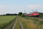 Nachschuss auf 111 048-5 am 11.06.2015, als sie mit einer RB (Basel Bad Bf - Offenburg) wenig später in den Hp Buggingen einfuhr.