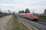 101 028 mit dem RE 4016 von München Hbf nach Nürnberg Hbf bei Rohrbach, 21.10.2017