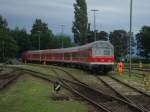 Ein Regionalzug in der Abstellanlage Lindau. Im Hintergrund (Berge) ist sterreich. Aufgenommen am 28.06.07