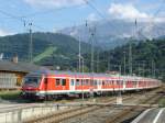 Regionalbahn von Innsbruck nach Mnchen HBF fhrt am 25.07.2008 gegen 18.10 Uhr aus Mittenwald kommend im Bahnhof Garmisch-Partenkirchen ein.