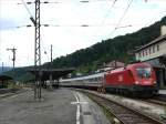 BB-Taurus mit sechs DB-Intercitywagen als Regionalbahn RB 30318 Berchtesgaden - Freilassing; BGD, 13.08.2009  