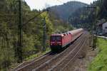 143 253-3 mit RB 37624 Bamberg-Saalfeld (S) am 23.04.2011 in Lauenstein.