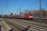 Nachschuss auf 111 005 am 14.2.14 mit einer Meridian-Ersatzgarnitur.
Aufgenommen am Heimeranplatz