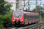 BERLIN, 22.06.2017, 442 835 als RE7 nach Wünsdorf-Waldstadt fährt am S-Bahnhof Savignyplatz (Stadtbahn) vorbei