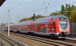 RE5 nach Elsterwerda mit 445.001 am 16.10.18 Berlin-Blankenburg Richtung Berlin-Gesundbrunnen. 