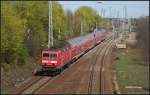 Nach Schnefeld Flughafen fhrt 143 111-3 mit der RB14 (gesehen Berlin Altglienike 10.04.2011)