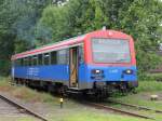 VT 120 (NVR-Nummer  95 80 0626 120-9 D-EGP) der Eisenbahn-Gesellschaft Potsdam (EGP) als  RB 74 Pritzwalk – Meyenburg rangiert am 05. Juli.2014 vom Abstellschuppen zum Bahnhof Meyenburg in Höhe des Eisenbahnromantik Hotel in Meyenburg.