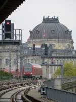 Am 02.09.2014 durchfuhr eine RB die Station Berlin Hackescher Markt.