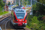 RE 9 von Sassnitz nach Lietzow ist auf dem Bahnhof Lancken abgefahren. - 20.07.2017
