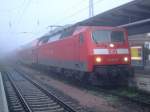 RE1 von Rostock Hbf.nach Hamburg Hbf.kurz vor der Ausfahrt im Rostocker Hbf.(08.11.08)