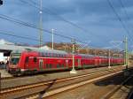 Der NRW-Express(RE1) aus Hamm(Westf) kommend steht in Horrem an gleis 6 auf dem Weg nach Aachen Hbf. 01.02.09