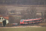  Teleblick   auf RE 5 in der unteren Niederauer Kurve. 22.03.2018 10:00 Uhr.