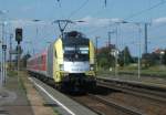 ES 64 U2-013 (182 513) zieht am 22.August 2012 die RB 16322 nach Eisenach mit +15 in den Bahnhof Grokorbetha.